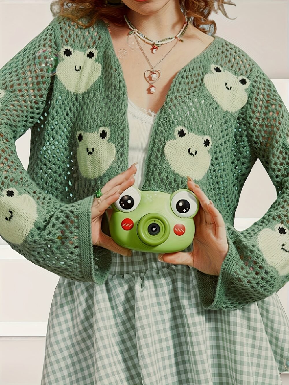 323b296e-a4a5-4f76-8699-5004bb7771e6.jpg Women's Elegant Hollow-Out Frog Jacquard Cardigan