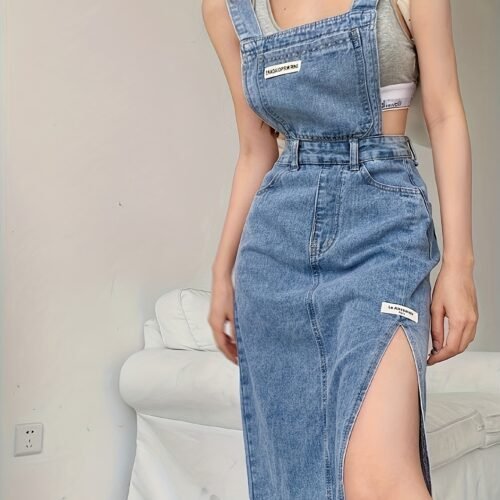 863b2735-906c-4934-95fc-c392dad80fc3.jpg Women's Retro Denim Fringe Split Skirt with Suspender Detail